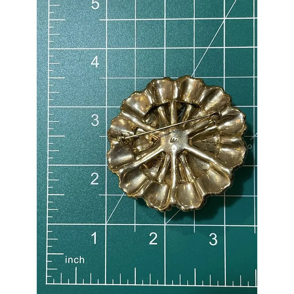 LC Liz Claiborne Green Enamel Rhinestone Flower Brooch Pin Green Crystal - Picture 4 of 4